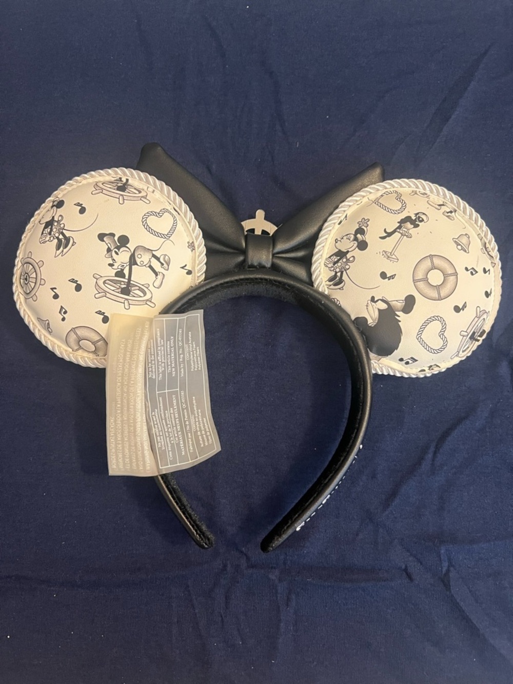 Steamboat Willie 3 Piece Loungefly Set - Picture 8 of 8
